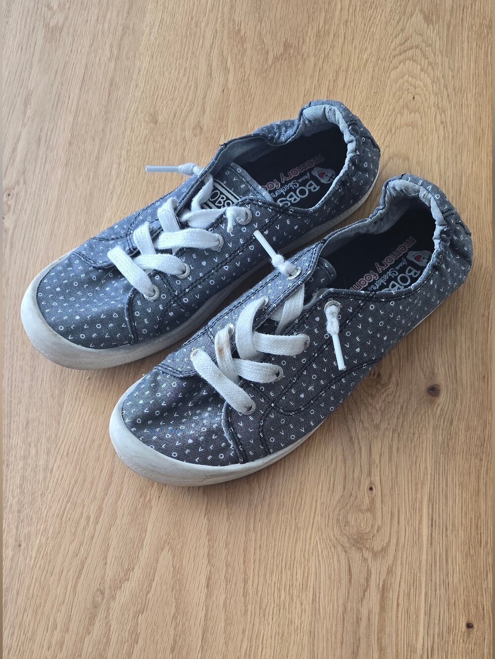 Skechers Gray Dot-Print Low-Top Sneakers